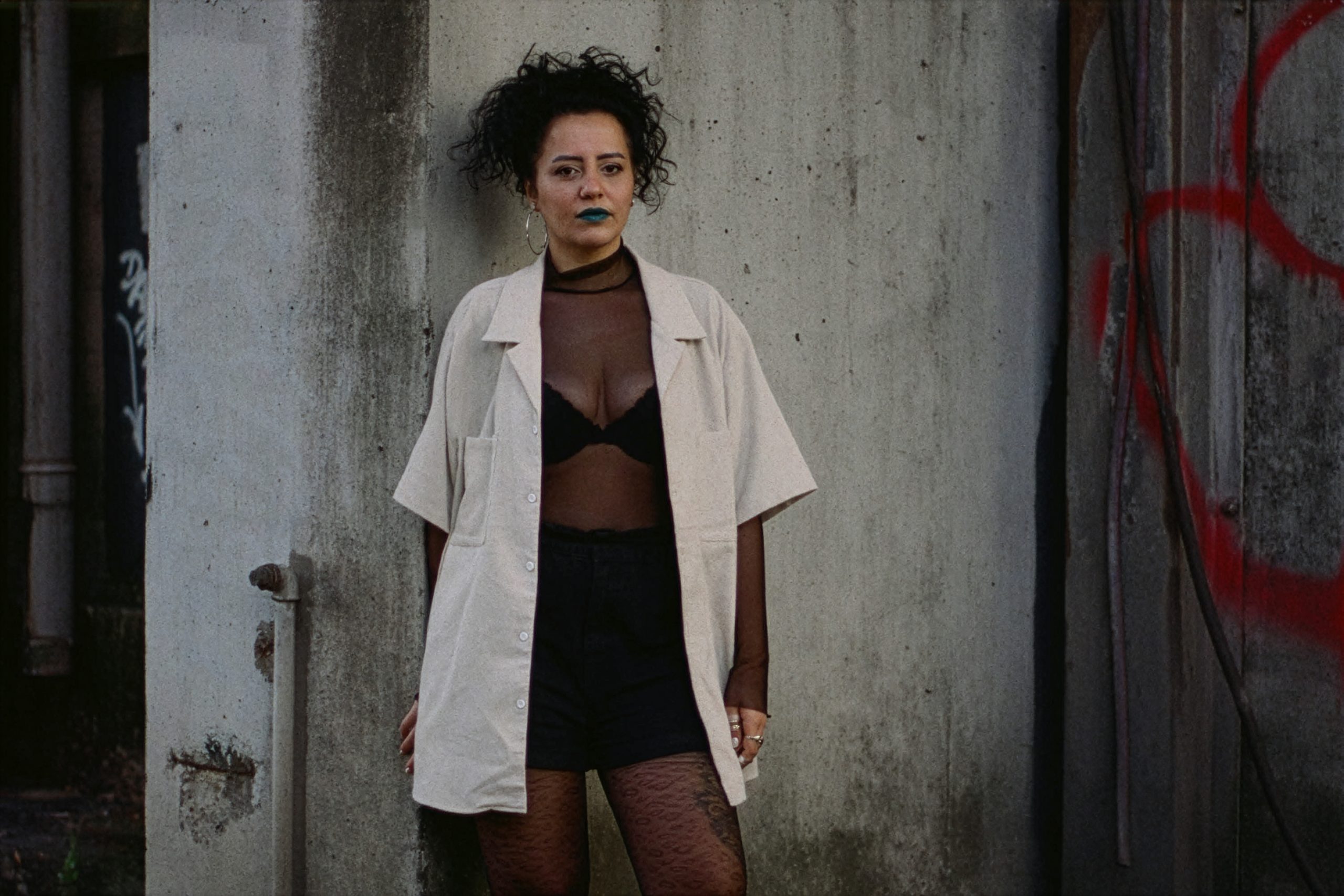 Loops & Mutations: El Kontessa on Sampling Cairo’s Chaos