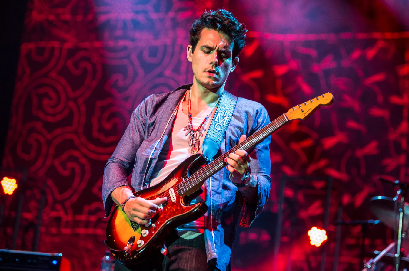 Ahead of His Bahrain Debut: 6 Songs That Define John Mayer’s Live Ritual