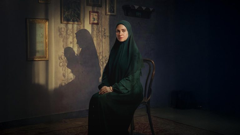 Hekayet Narges Refuses the Easy Villain