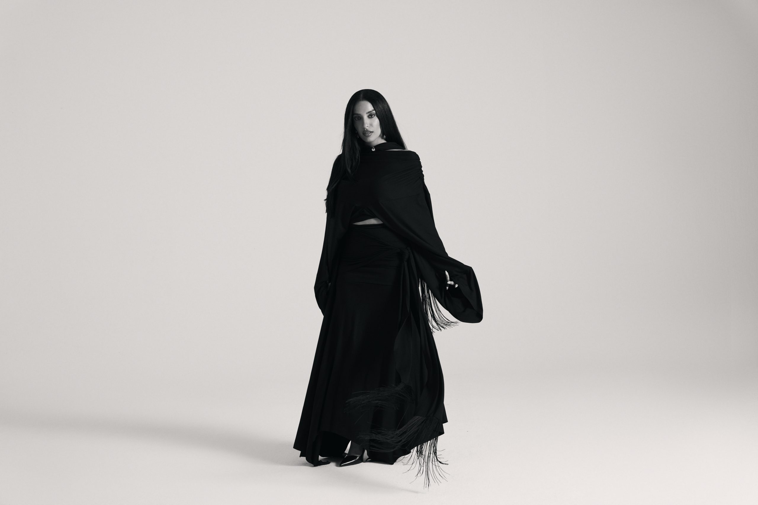 Inez’s Farasha Is and Isn’t a Passport Album