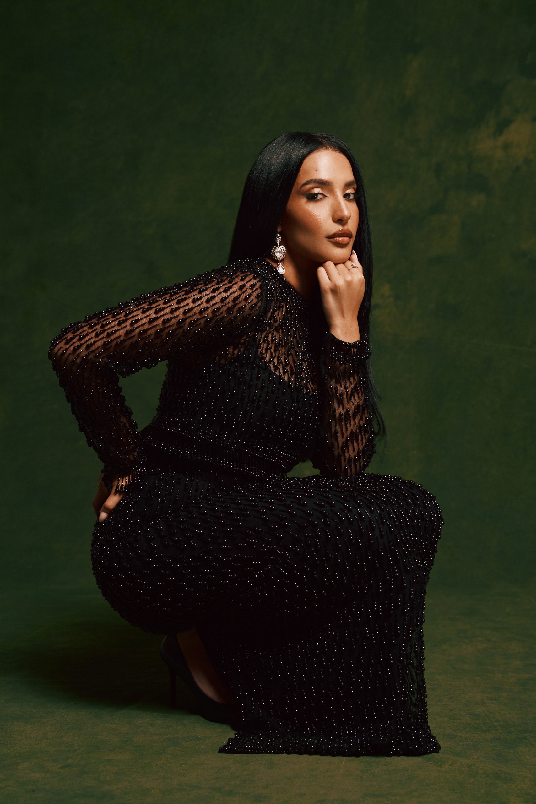 Inez’s Farasha Is and Isn’t a Passport Album